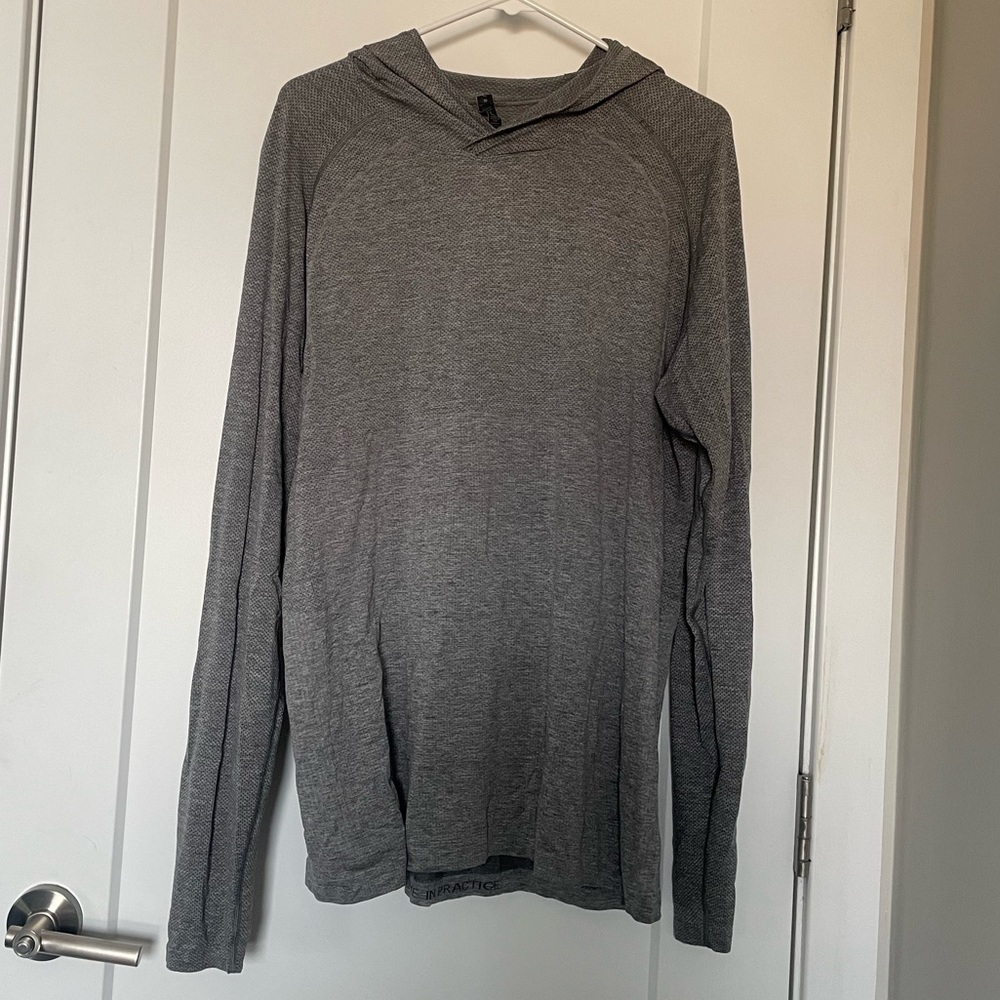 LULULEMON Hooded Top